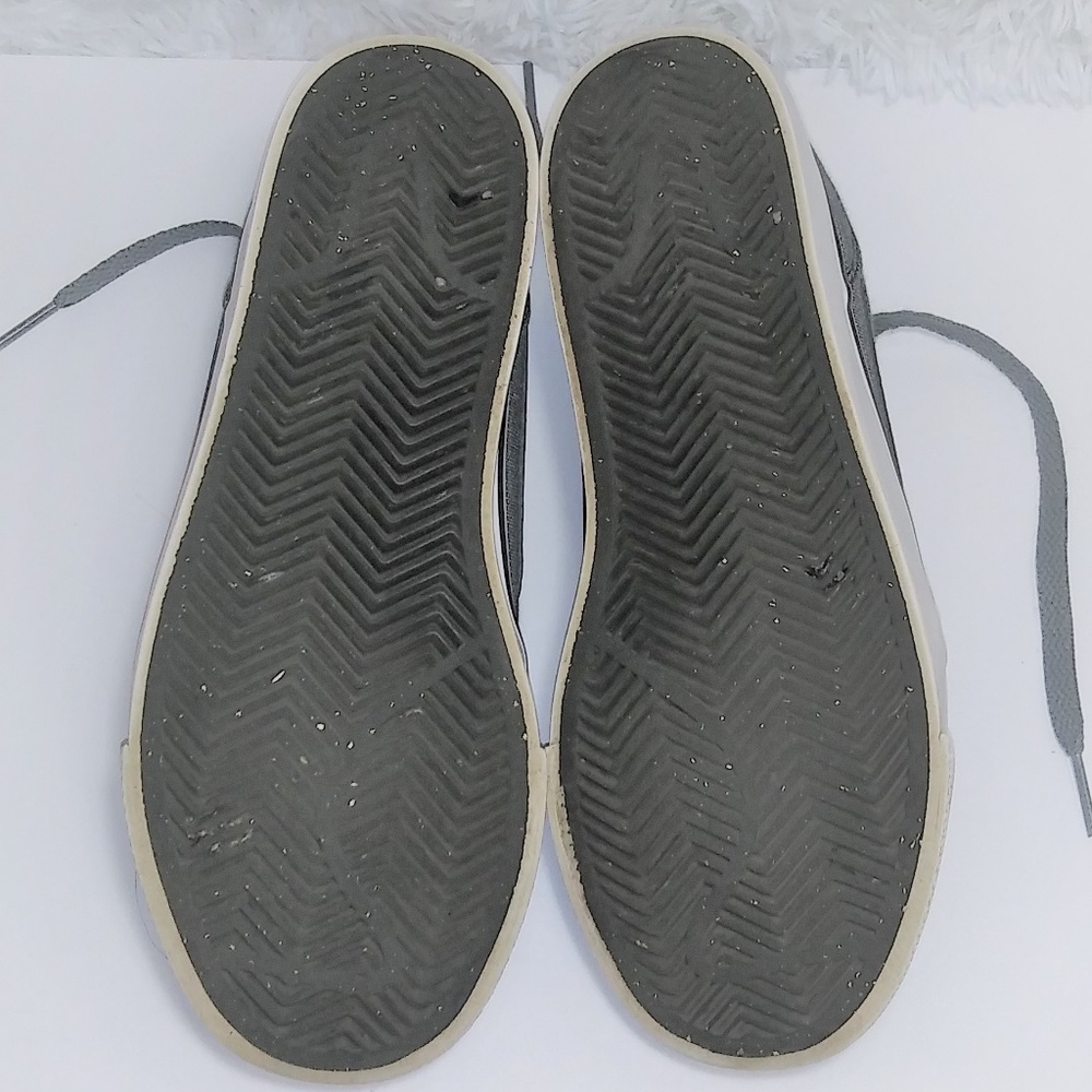 Nike Toki Grey & Black low profile sneakers - Picture 6 of 7